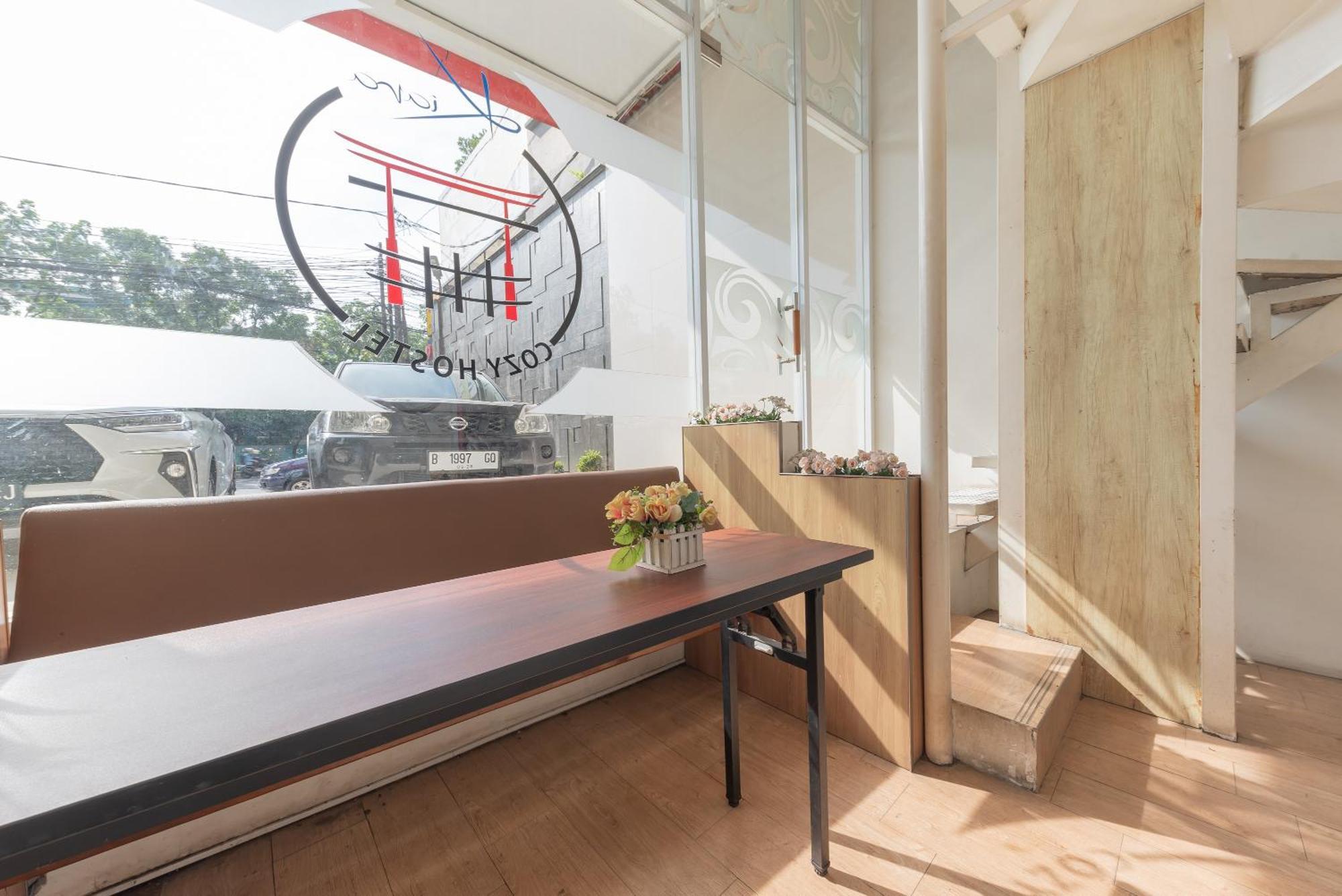Reddoorz Hostel At Kiara Cozy Kircon Bandung Zewnętrze zdjęcie