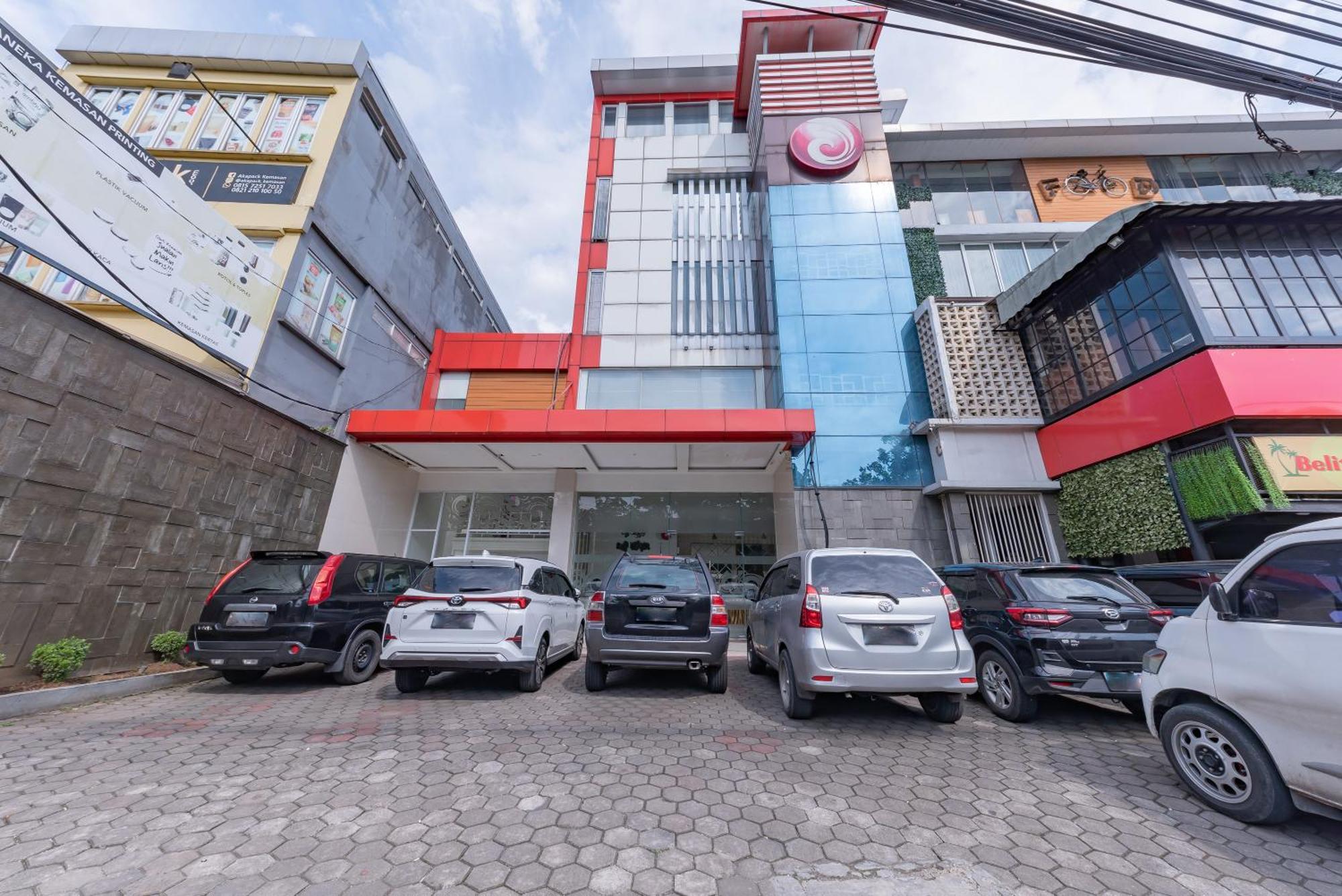 Reddoorz Hostel At Kiara Cozy Kircon Bandung Zewnętrze zdjęcie
